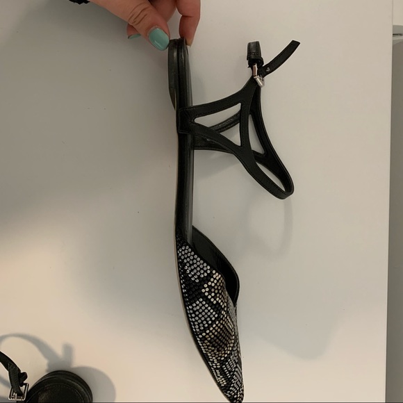 Michael Kors beaded flats with strap - Picture 4 of 6